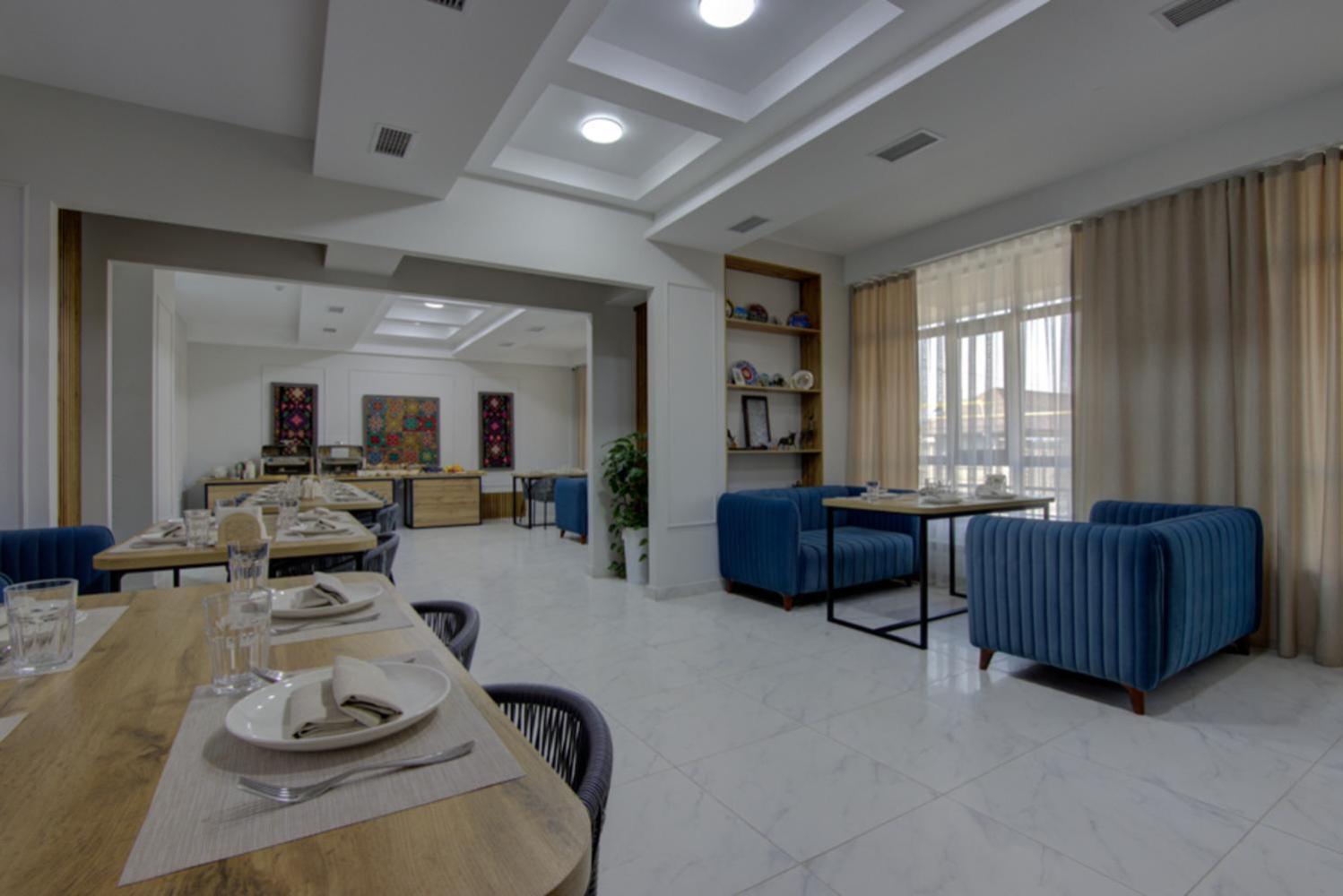 Aisha Hotel Bishkek Exterior foto